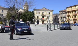 Soveria Mannelli, controllato alla guida fornisce false generalità: denunciato quarantacinquenne